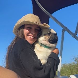 Meet your Posher, Amy